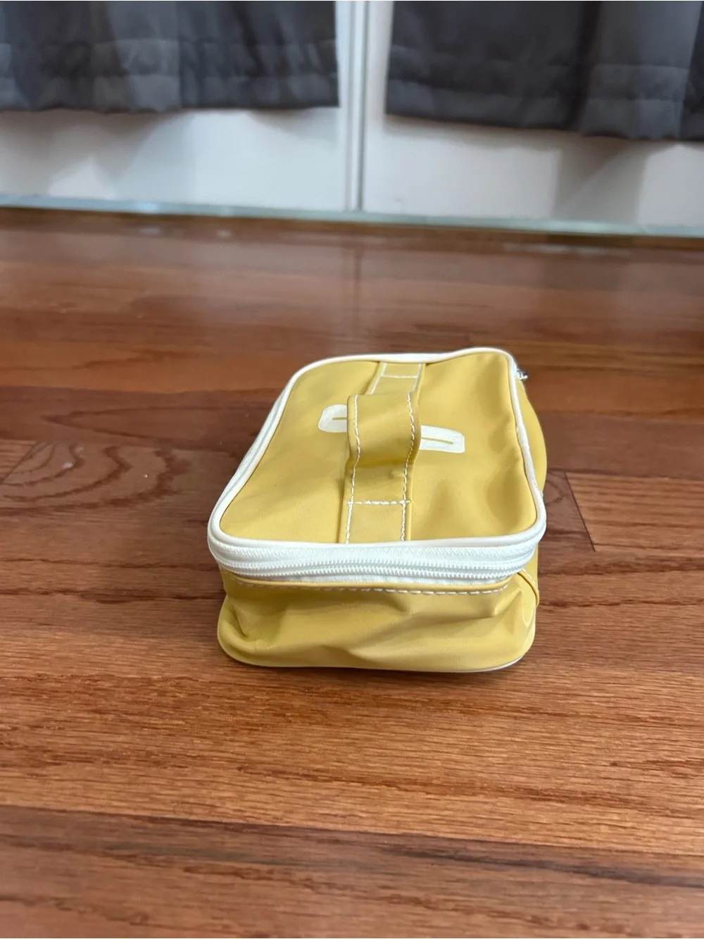 Clinique Yellow Cosmetic Makeup Travel Bag Toiletry Organizer Zip Case